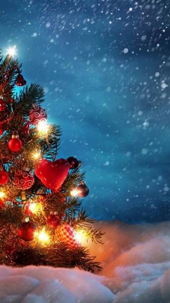 Amazing Christmas Wallpaper Pic free for iPhone