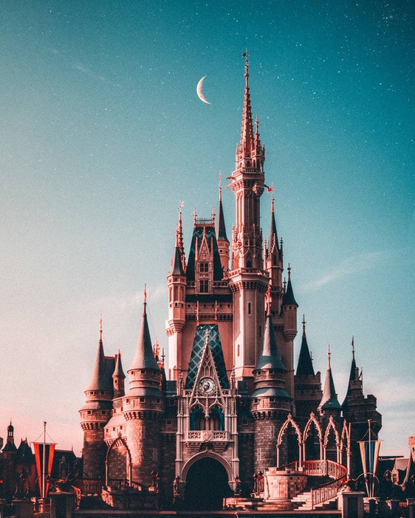 Best free Aesthetic Disney Castle Wallpapers for Phone