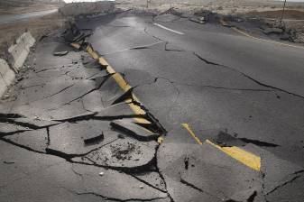 Earthquake collapsed roads, High Wallpaper, Antakya, KahramanmaraÅŸ