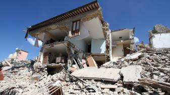 Earthquake Destroyed Houses 4k hd image