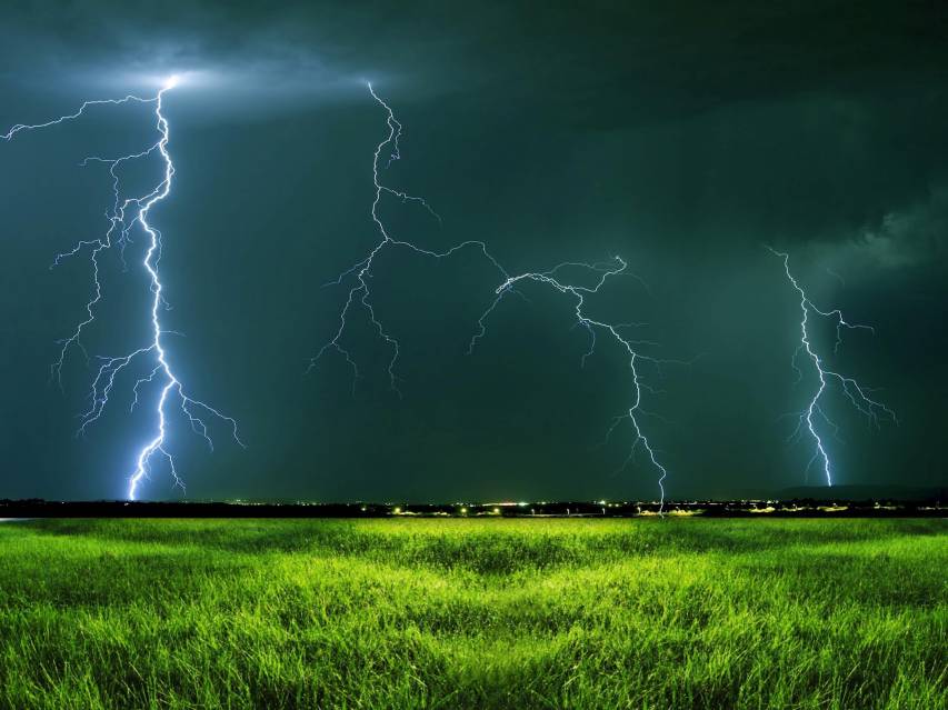 Best free Lightning Wallpapers and Background Pictures