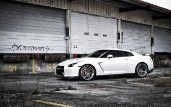 Aesthetic White Nissan GTR Wallpaper Pictures for Computer