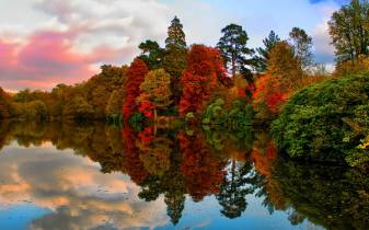 Pretty Autumn Landscape hd image Wallpaper