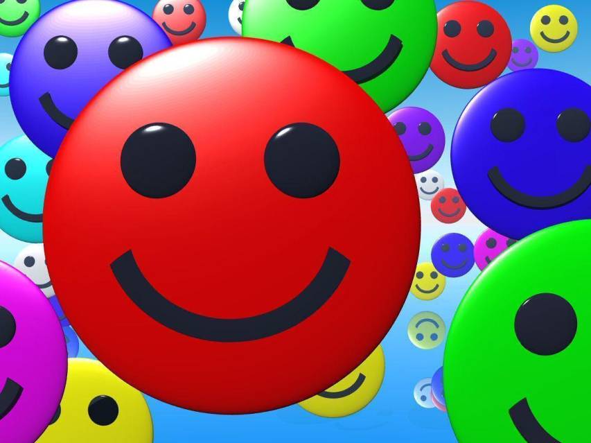 Cute Smiley faces Color Wallpaper